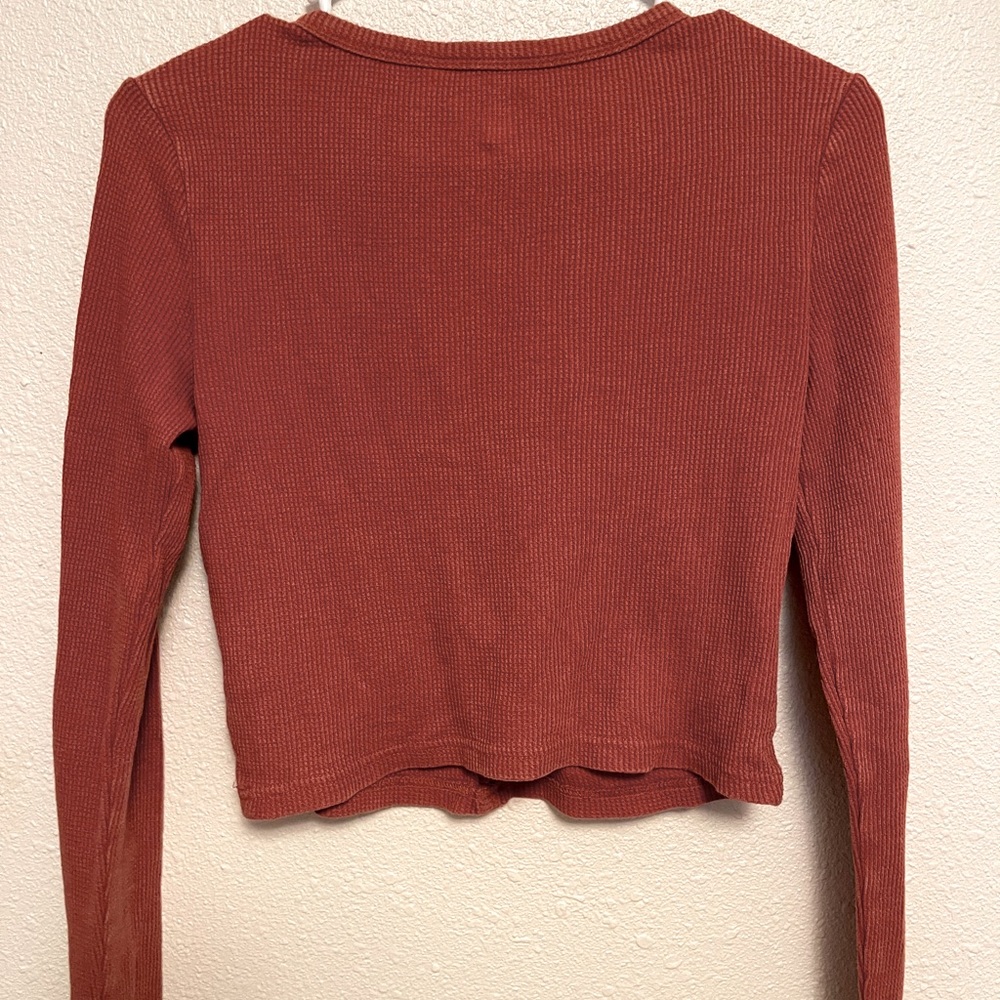 Me to We Cropped Waffle Knit Button Down Top Size Medium